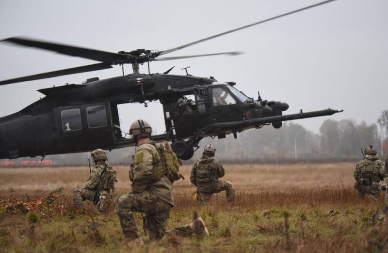 Combat Controllers moving out